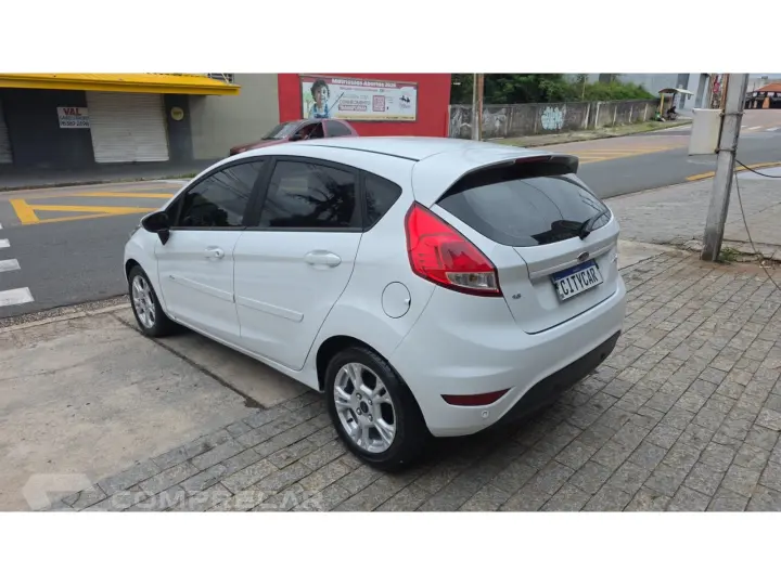 FIESTA 1.6 SE HATCH 16V FLEX 4P POWERSHIFT