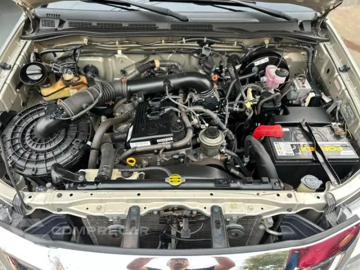 HILUX CD4X4 SRV