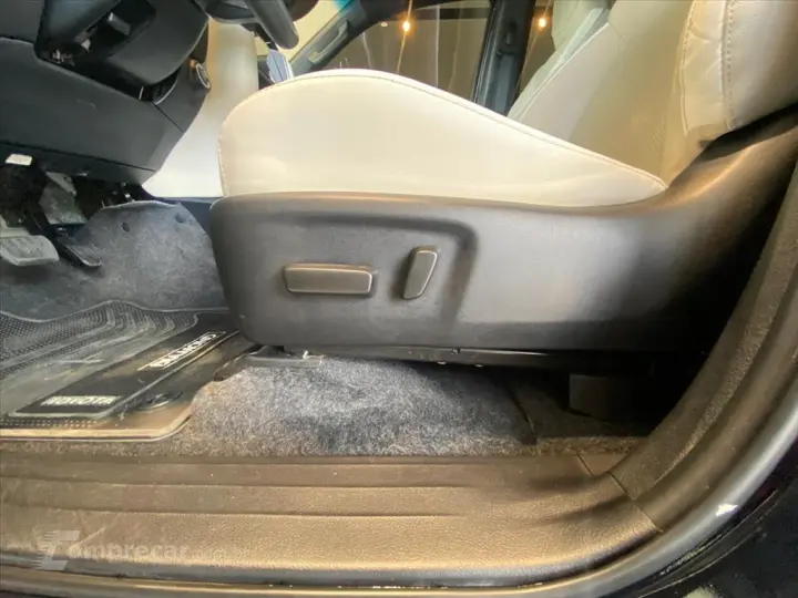 HILUX SW4 2.8 D-4D TURBO DIESEL DIAMOND 7L 4X4 AU