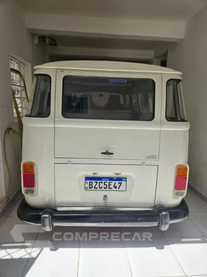 KOMBI 1.6 MI STD Lotação 8V
