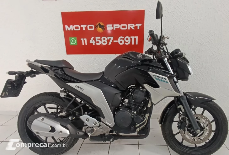 FZ 25 FAZER