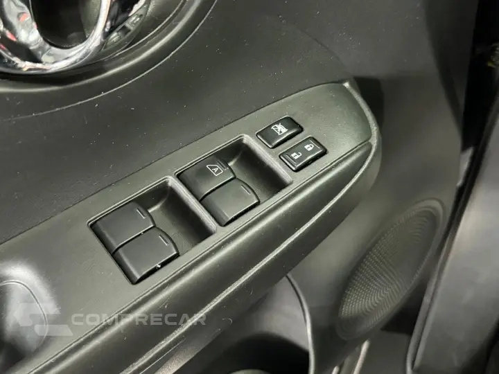 Versa 1.6 16V Flexstart Unique 4P Manual