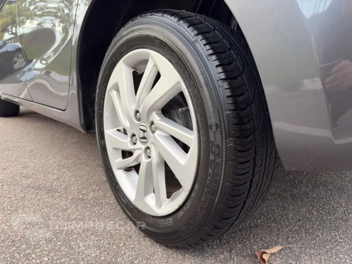 FIT 1.5 LX 16V FLEX 4P AUTOMÁTICO