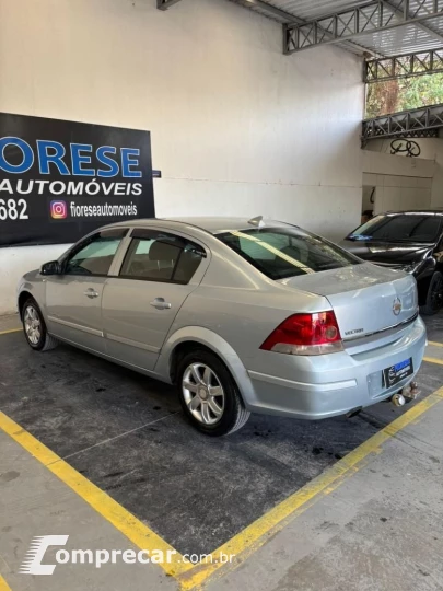 VECTRA 2.0 MPFI Expression 8V