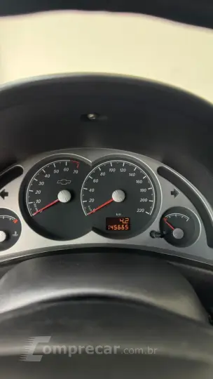 CORSA 1.4 MPFI Premium 8V