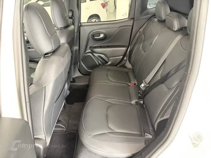 RENEGADE 1.3 T270 TURBO FLEX LONGITUDE AT6