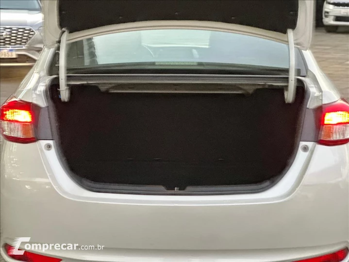 YARIS 1.5 16V FLEX SEDAN XL PLUS TECH MULTIDRIVE