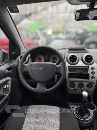 FIESTA 1.6 MPI First Sedan 8V