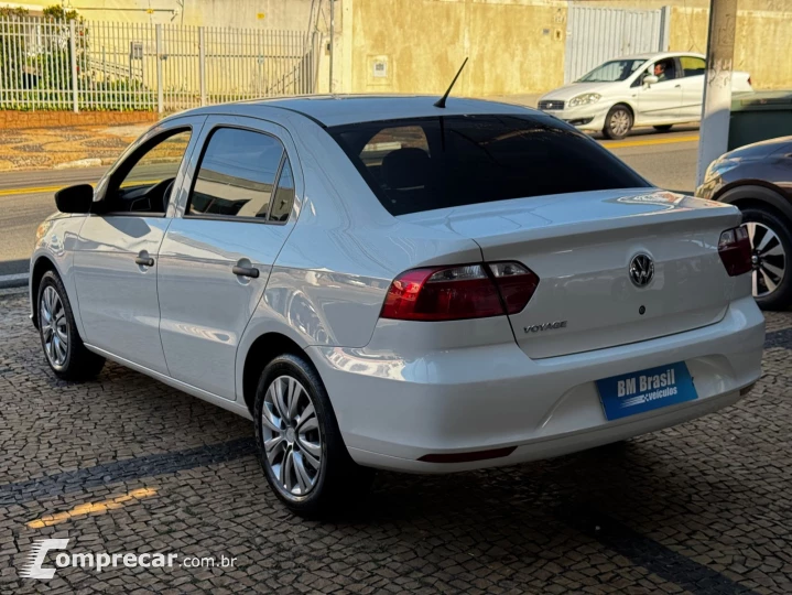 VOYAGE 1.0 12V MPI Totalflex