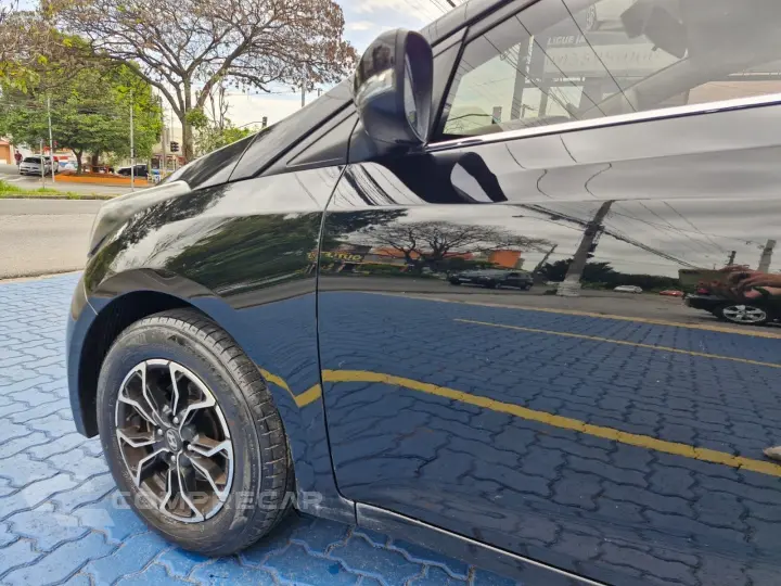 HB20 1.6 COMFORT PLUS 16V FLEX 4P MANUAL
