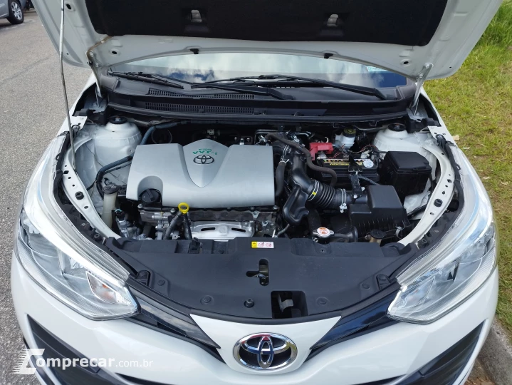 YARIS 1.5 16V Sedan XL