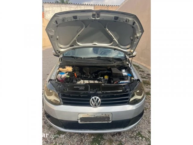 FOX - 1.6 MI PRIME 8V 4P MANUAL