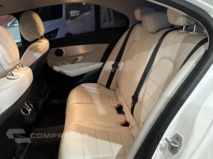 C 180 1.6 CGI AVANTGARDE 16V TURBO GASOLINA 4P AUTOMÁTICO