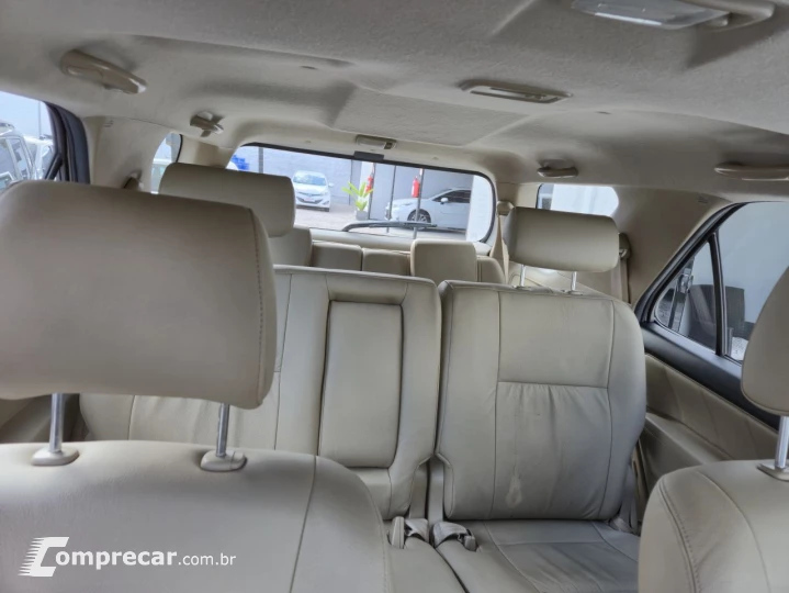 Hilux SW4 3.0 16V 4P SRV 4X4 7 LUGARES TURBO DIESEL AUTOMÁTI