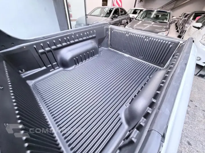 MONTANA 1.4 MPFI LS CS 8V FLEX 2P MANUAL