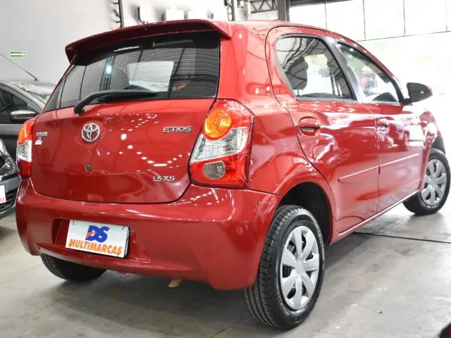 ETIOS HATCH - 1.5 XS 16V 4P MANUAL
