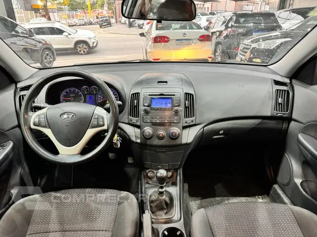 I30 - 2.0 MPFI GLS 16V 4P MANUAL