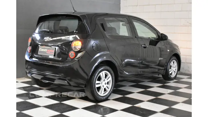 SONIC HATCH - 1.6 LT 16V 4P MANUAL