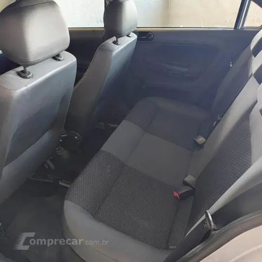 VOYAGE 1.0 12V MPI TOTALFLEX 4P MANUAL