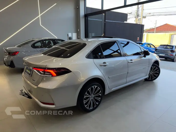 Corolla Altis