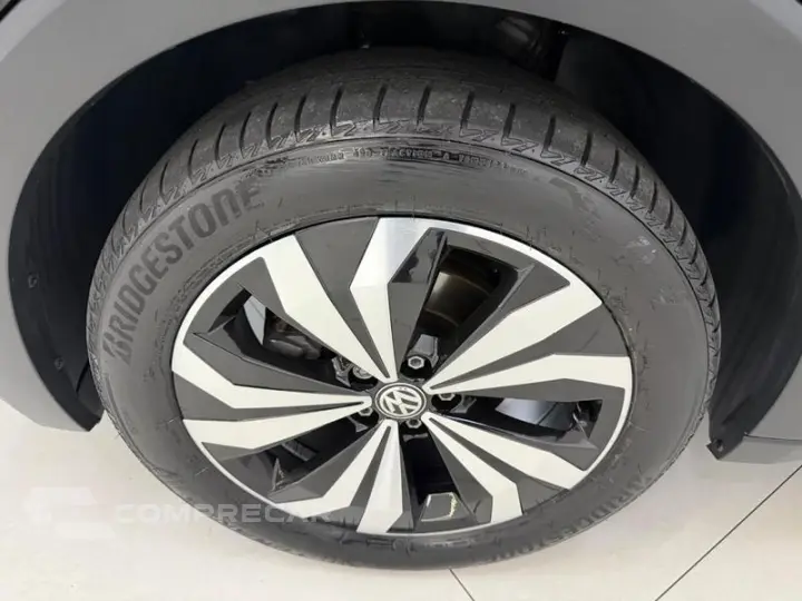 T CROSS HL TSI AE