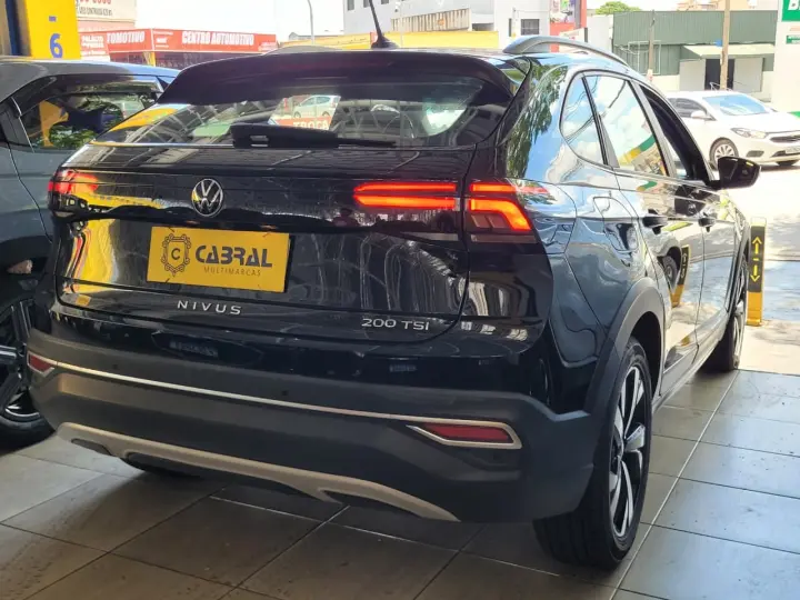 Nivus Highline 1.0 200 TSI Flex Aut.