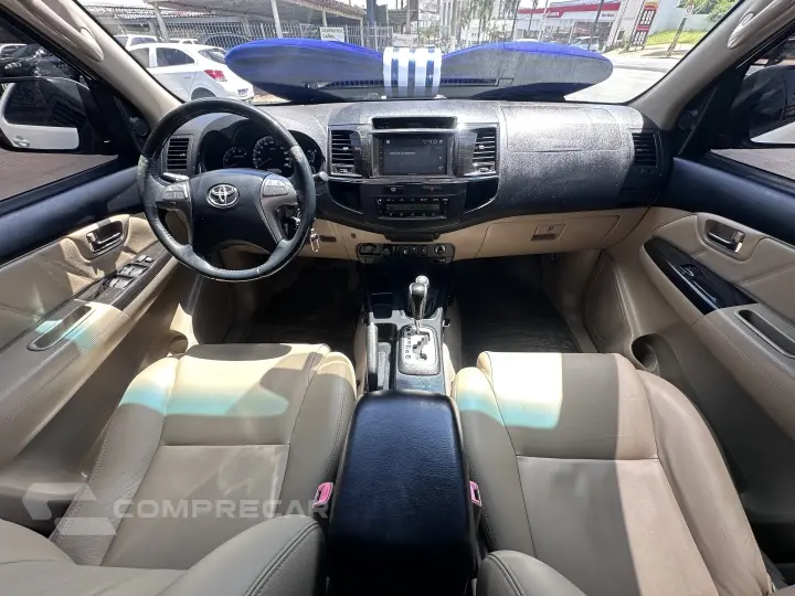 HILUX SW4 3.0 SRV 4X4 16V TURBO INTERCOOLER DIESEL 4P AUTOMÁ