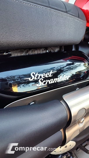 TRIUMPH STREET SCRAMBLER