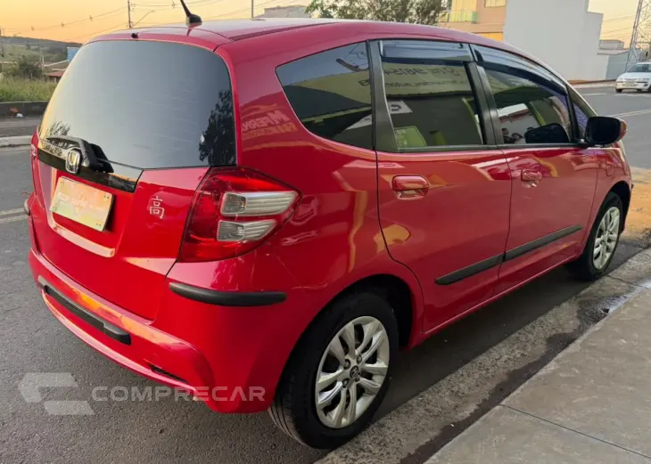 Fit 1.4 16V 4P DX FLEX