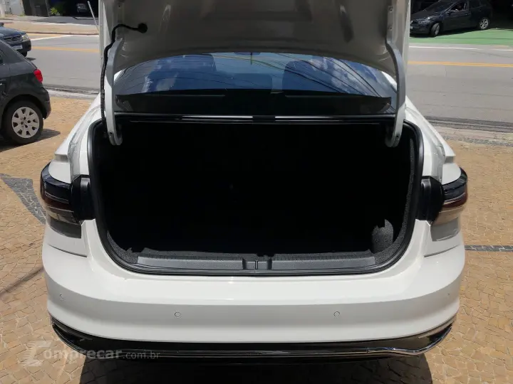 Virtus 1.0 200 Tsi Highline Automático