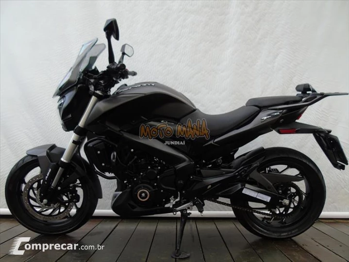 DOMINAR 400