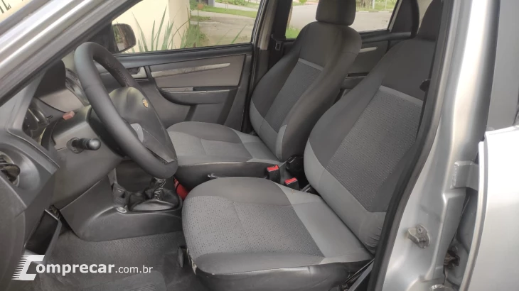 CELTA 1.0 MPFI LT 8V