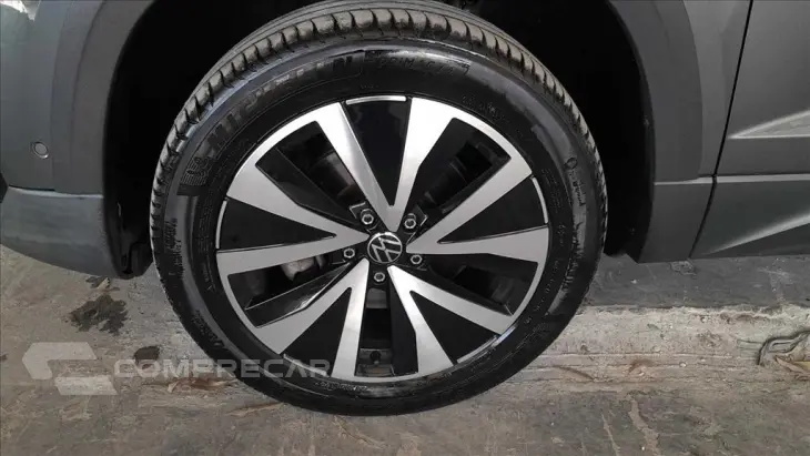TAOS 1.4 250 TSI TOTAL FLEX HIGHLINE AUTOMÁTICO