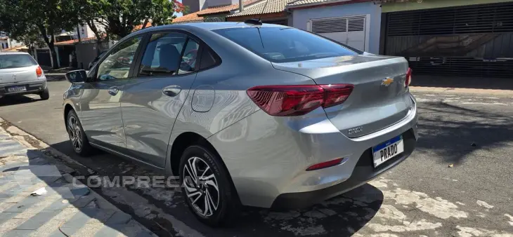 ONIX 1.0 Turbo Plus LT