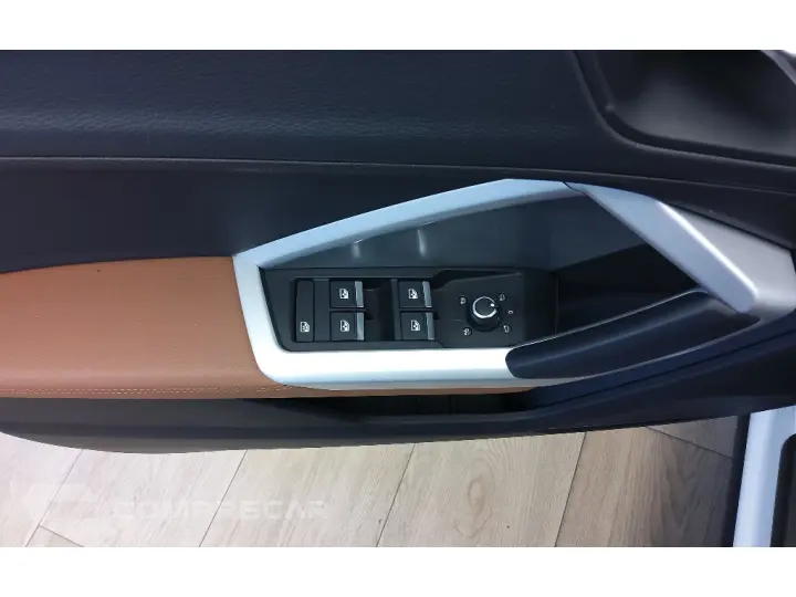 Q3 2.0 40 TFSI GASOLINA SPORTBACK PERFORMANCE QUATTRO TIPTRO