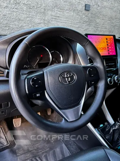 YARIS 1.3 16V XL