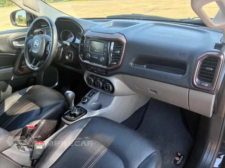 TORO 2.0 16V Turbo Volcano 4X4