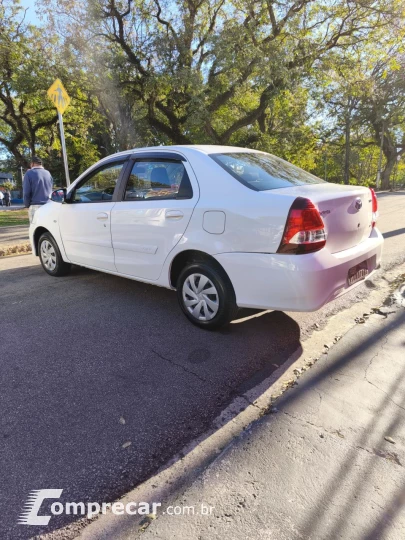 Etios Sedan 1.5 16V 4P FLEX X