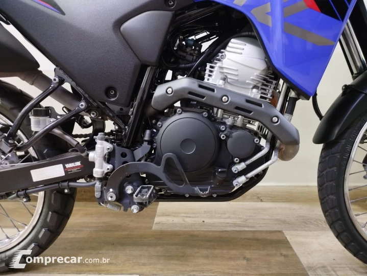 XTZ 250 LANDER