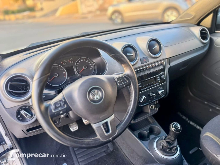 Saveiro 1.6 Cross Cd 16V Flex 2P Manual