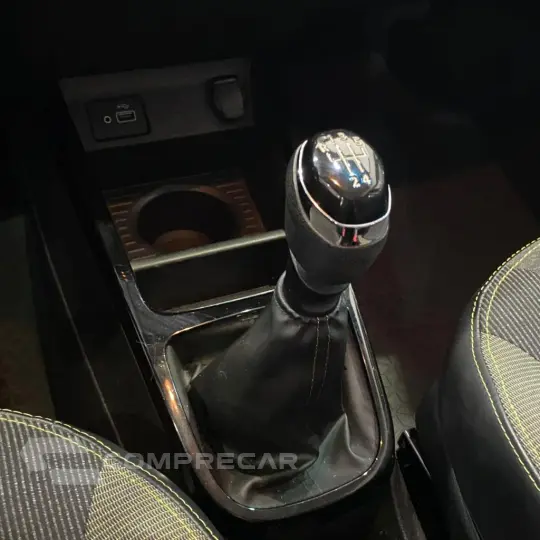 KWID OUTSIDER 1.0 Flex 12V 5p Mec.