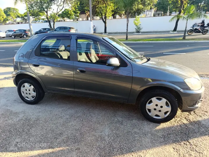 CELTA 1.0 MPFI LT 8V