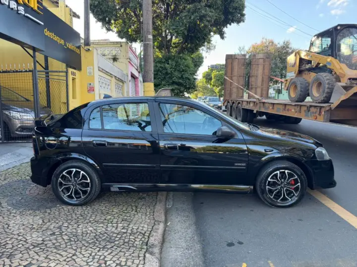 Astra Advantage 2.0 MPFI 8V FlexPower 5p