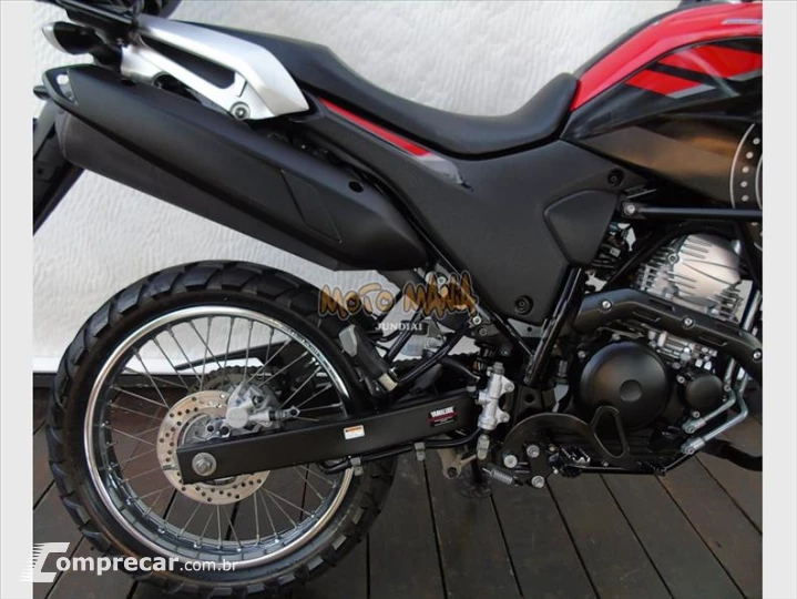 XTZ 250 LANDER