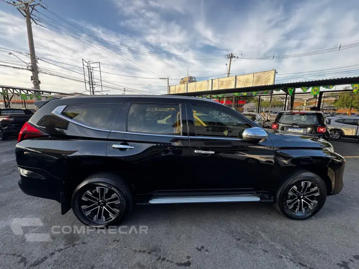 Pajero Sport 	2.4 16V 4P HPE-S AWD TURBO DIESEL AUTOMÁTICO