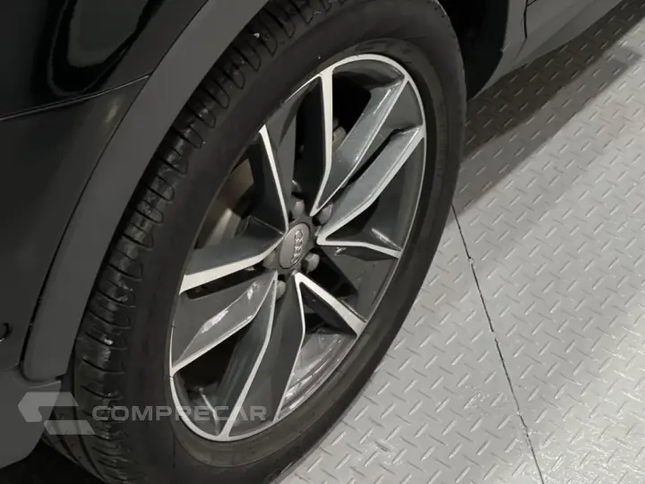 Q3 1.4 TFSI AMBIENTE FLEX 4P S TRONIC