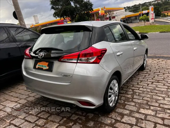YARIS 1.5 16V XL