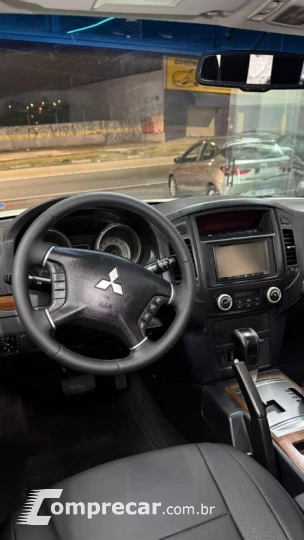 Pajero HPE Full 3.2 4x4 T.I.Dies. 5p Aut
