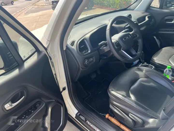 Renegade Long. T270 1.3 TB 4x2 Flex Aut.