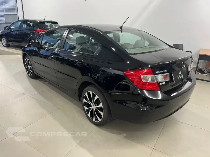 Civic Sedan LXR 2.0 Flexone 16V Aut. 4p